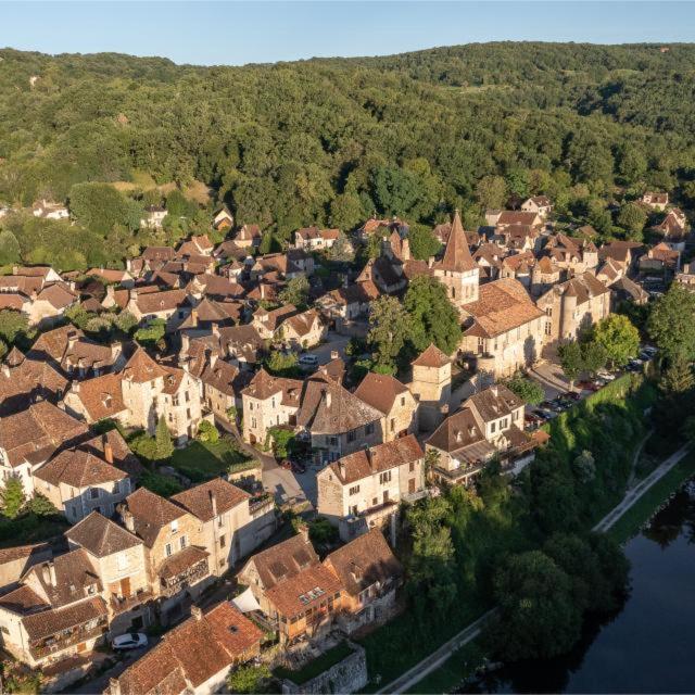 Le pigeonnier logement 4 personnes La maisonnette rénovée logement 2 personnes Floirac  Exterior foto